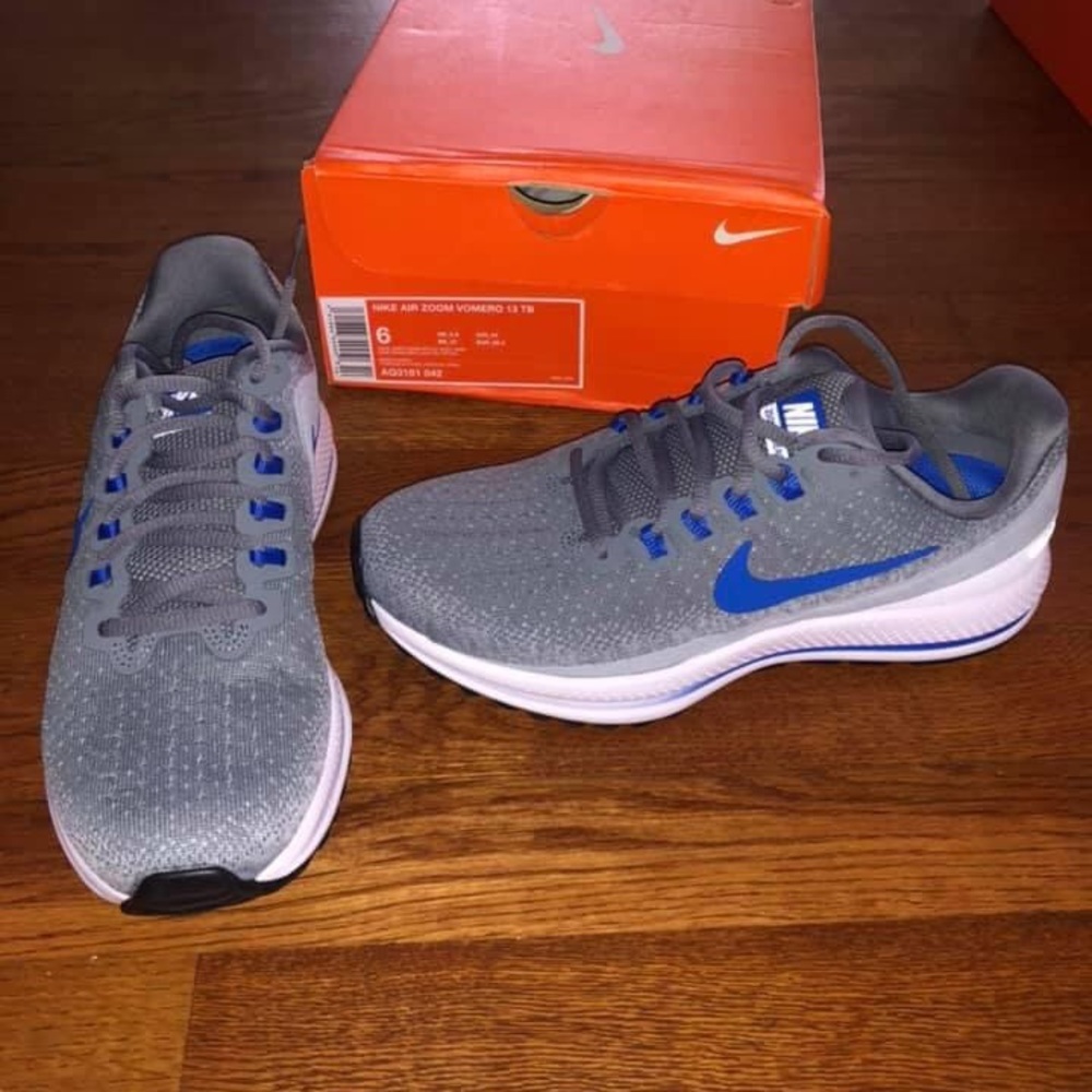 Nike Air Zoom Vomero 13 TB in Cool Grey/Game Royal